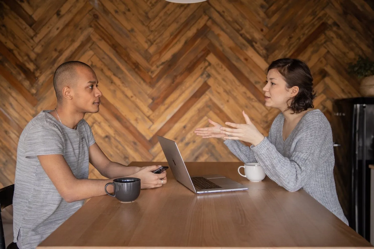 7 Vital Examples on Holding Employees Accountable at Work